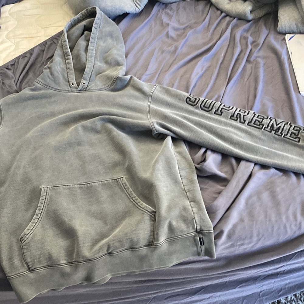 Supreme Hoodie